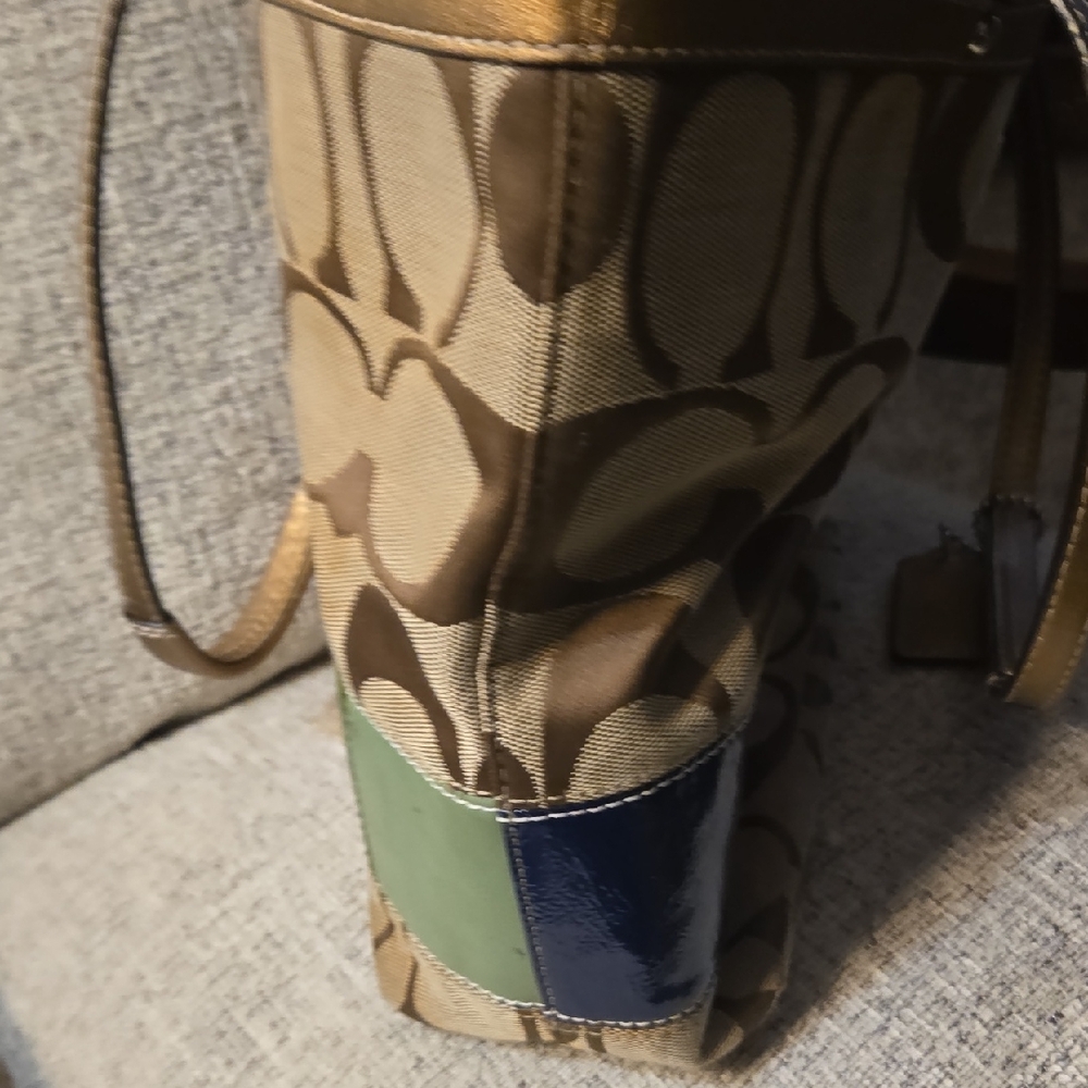 Coach Brown and Multicolor Stripe Tote Khaki Canvas Gold Leather Trim 14 X 10 - Picture 7 of 7